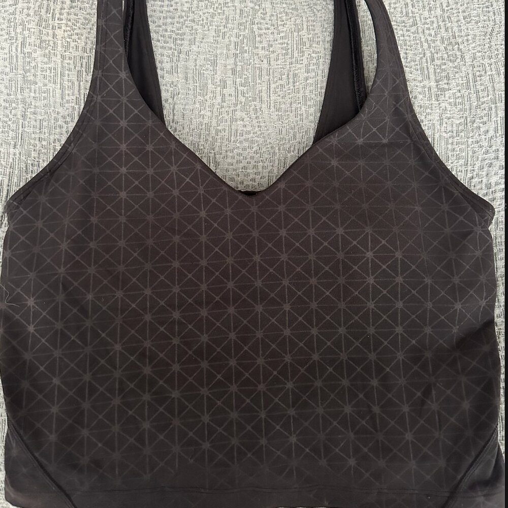 Lululemon Black Crop Top w/built in bra - Membership Collection Size 4